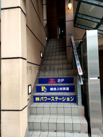 シャトルブラウンAの室内