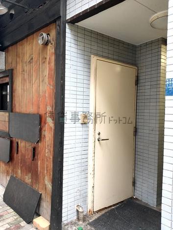 正面玄関