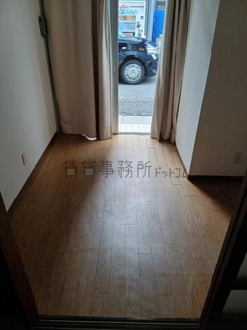 東上野UAビルの室内
