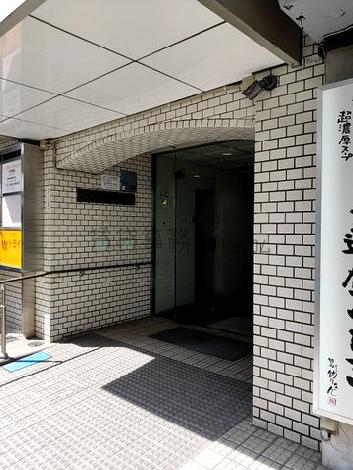 正面玄関