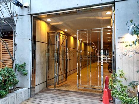 正面玄関