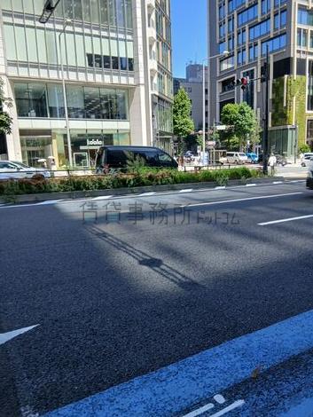 青山通り沿い