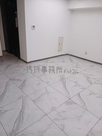 青山丸竹ビルの室内