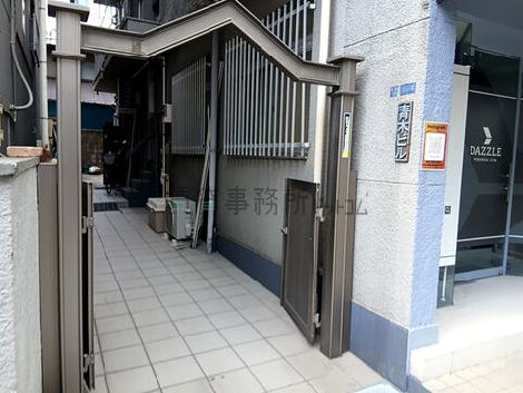 正面玄関
