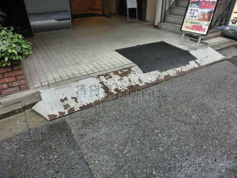 正面玄関