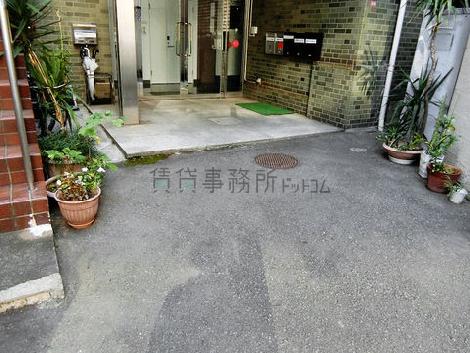 正面玄関