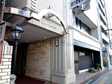 正面玄関