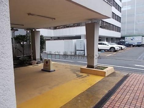 正面玄関