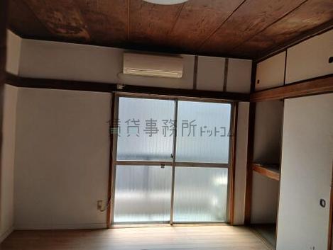 三恵ビルの室内