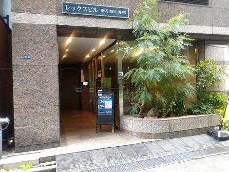 正面玄関