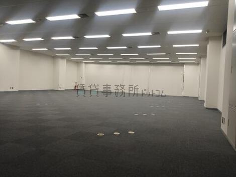 飯野ビルの室内