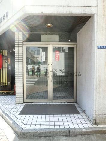 正面玄関