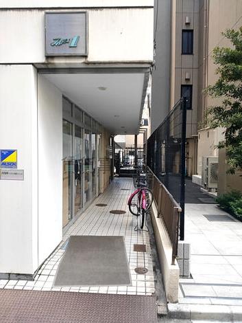 正面玄関