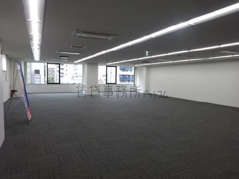 鈴中ビル大森の室内