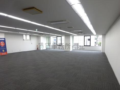鈴中ビル大森の室内