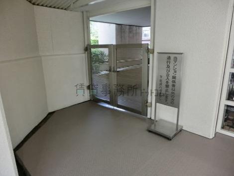 正面玄関