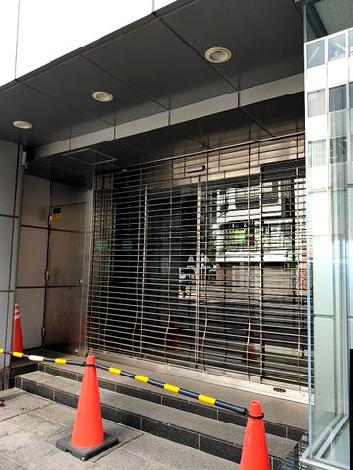 正面玄関