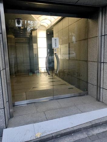 正面玄関
