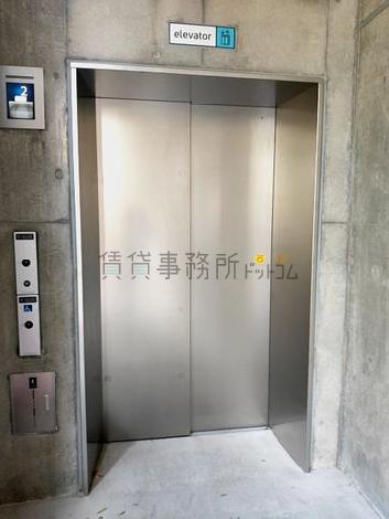 エレベーター