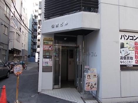 正面玄関
