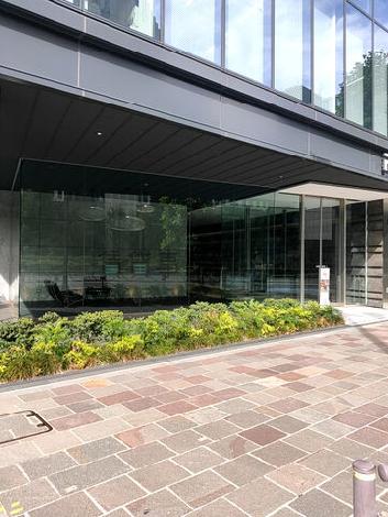 正面玄関