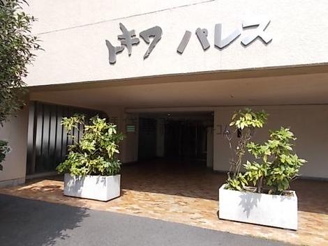 正面玄関