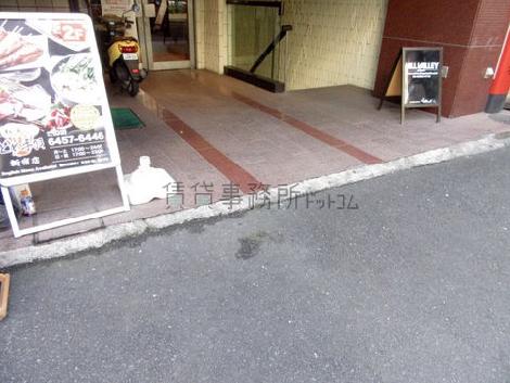 正面玄関