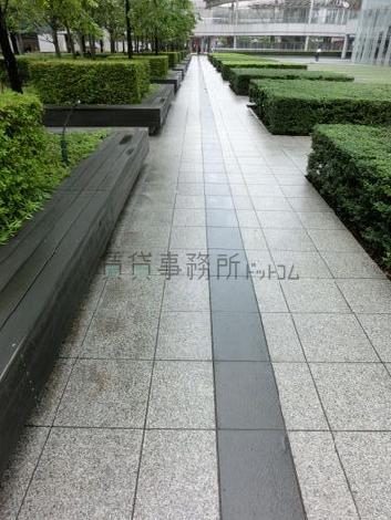 正面玄関