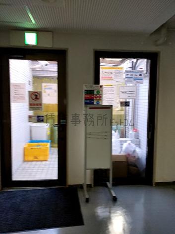 ごみ置き場