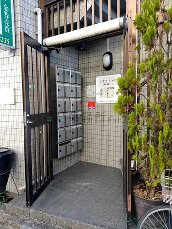 正面玄関