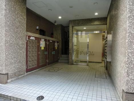 正面玄関