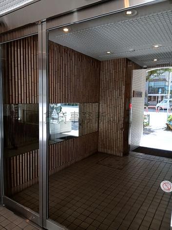 正面玄関