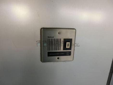 インターホン