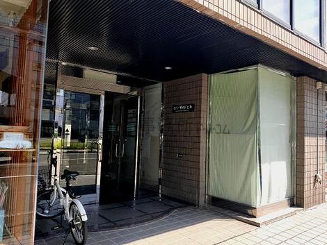 正面玄関