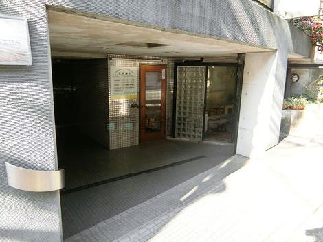 正面玄関