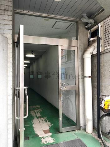 正面玄関