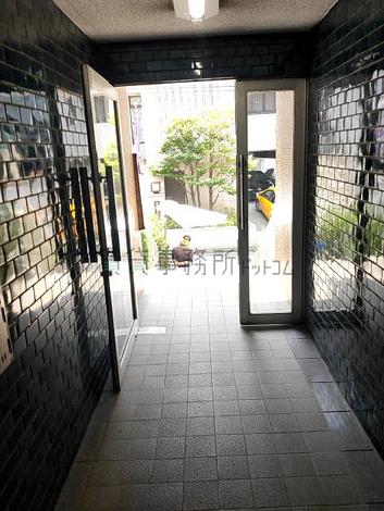 正面玄関