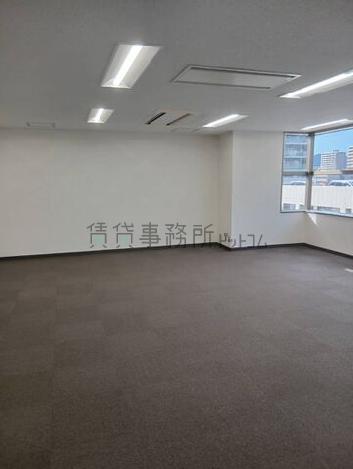 YAGI BLDG．の室内