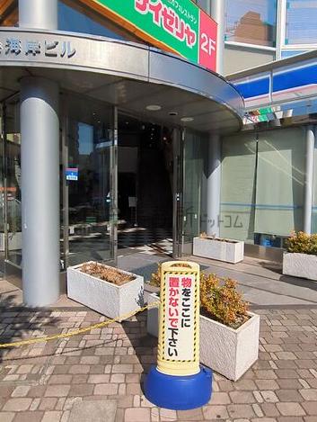 正面玄関