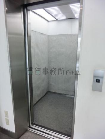 エレベーター