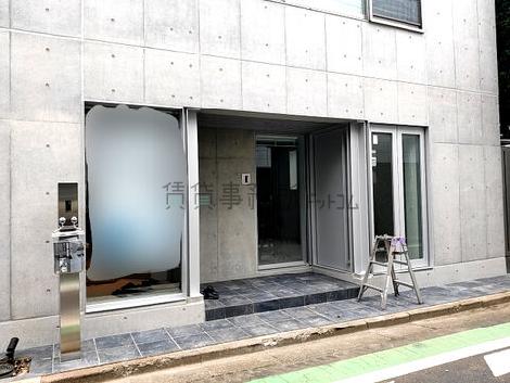 正面玄関