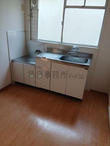 アイエスビルの給湯室
