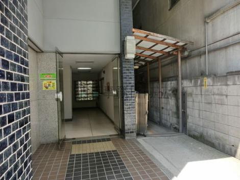 正面玄関
