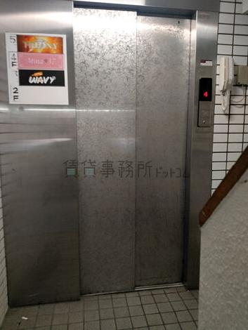 エレベーター