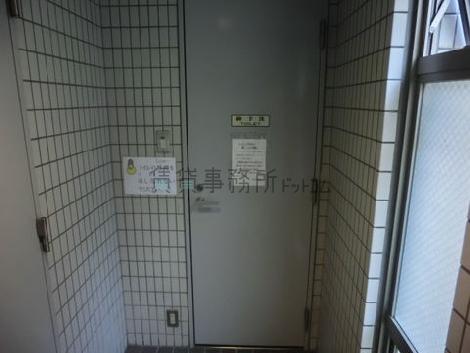 共用トイレが1階にあります