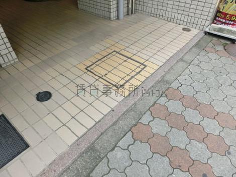 正面玄関