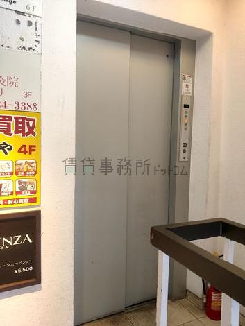 エレベーター