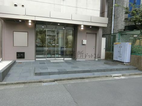 正面玄関