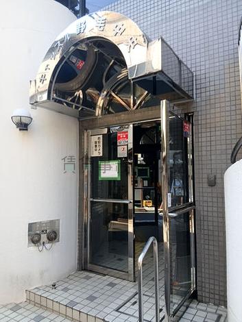 正面玄関