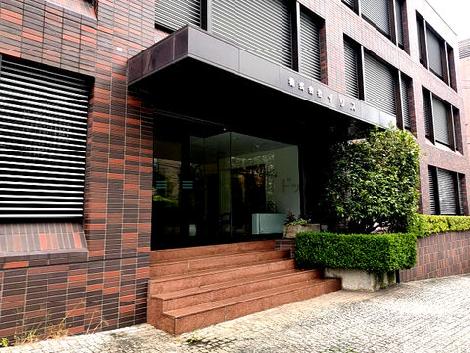 正面玄関